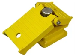 FLIP-UP ADAPTER FOR LIFT ARMS